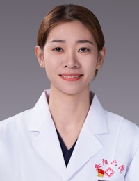 李亚伟