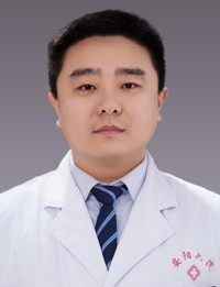 张坤