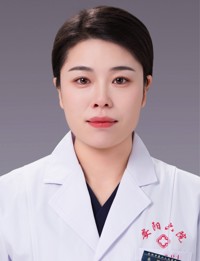 张丽楠